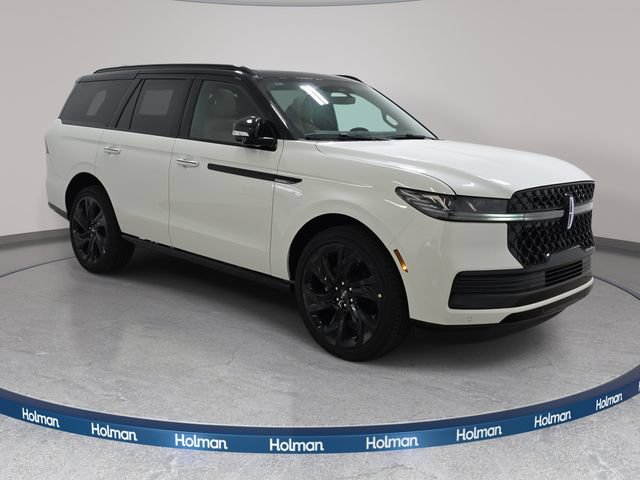 New 2027 Lincoln Navigator Black Label AWD/4WD image 3