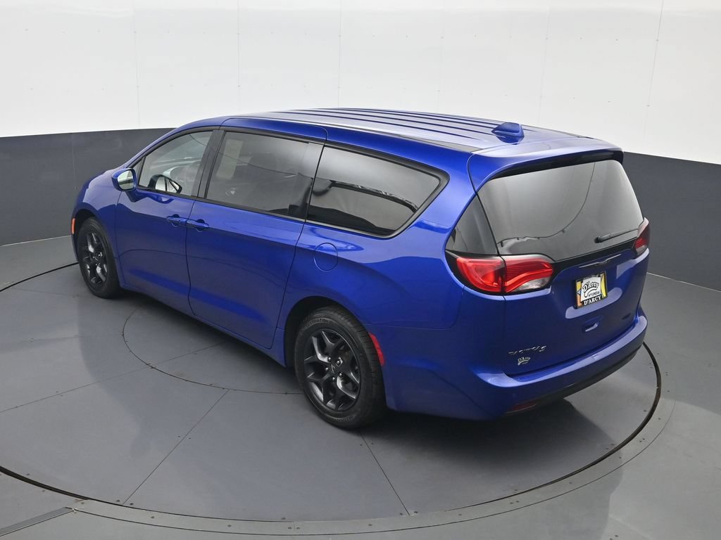 Used 2019 Chrysler Pacifica Touring Plus w/ S Appearance Package FWD image 21