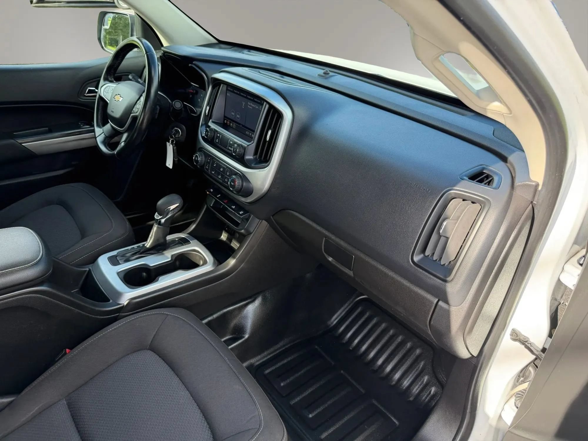 Used 2022 Chevrolet Colorado LT w/ Fleet Safety Package RWD image 44