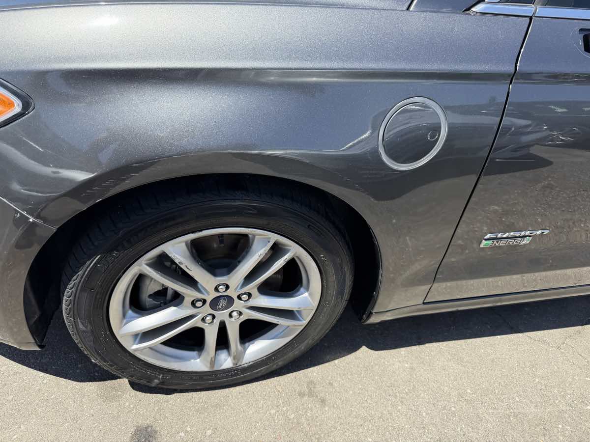 Used 2015 Ford Fusion Energi Titanium w/ Driver Assist Package FWD image 8