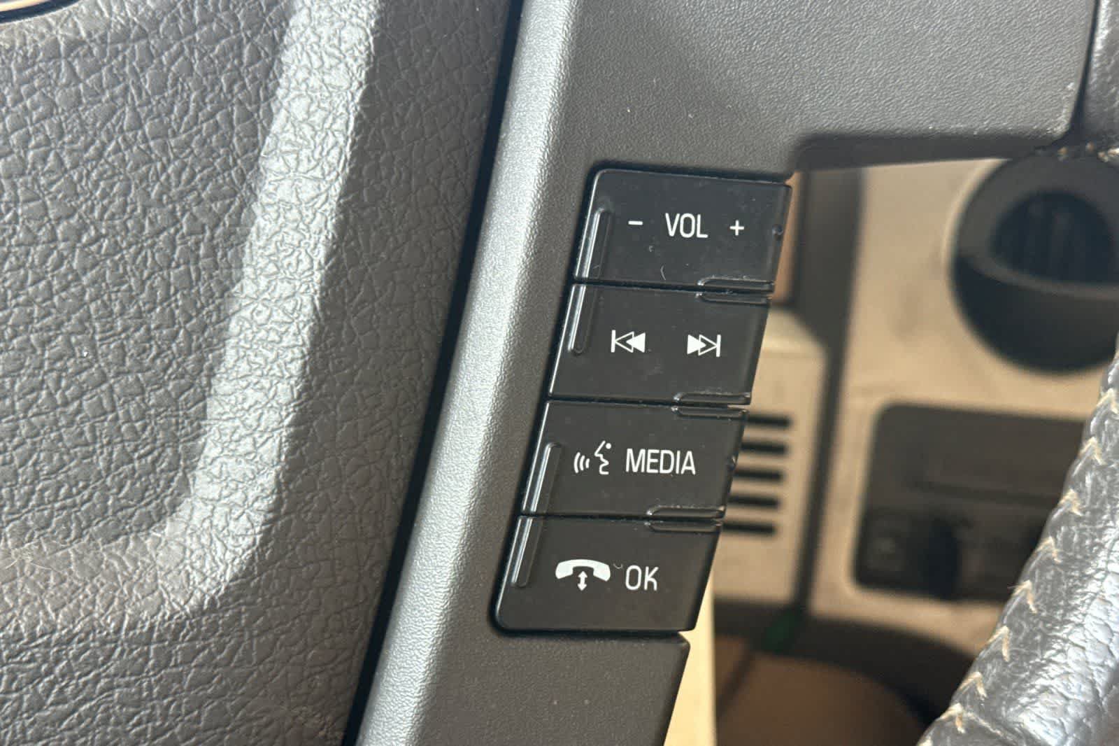Used 2011 Ford F150 Lariat w/ Lariat Chrome Pkg RWD image 24