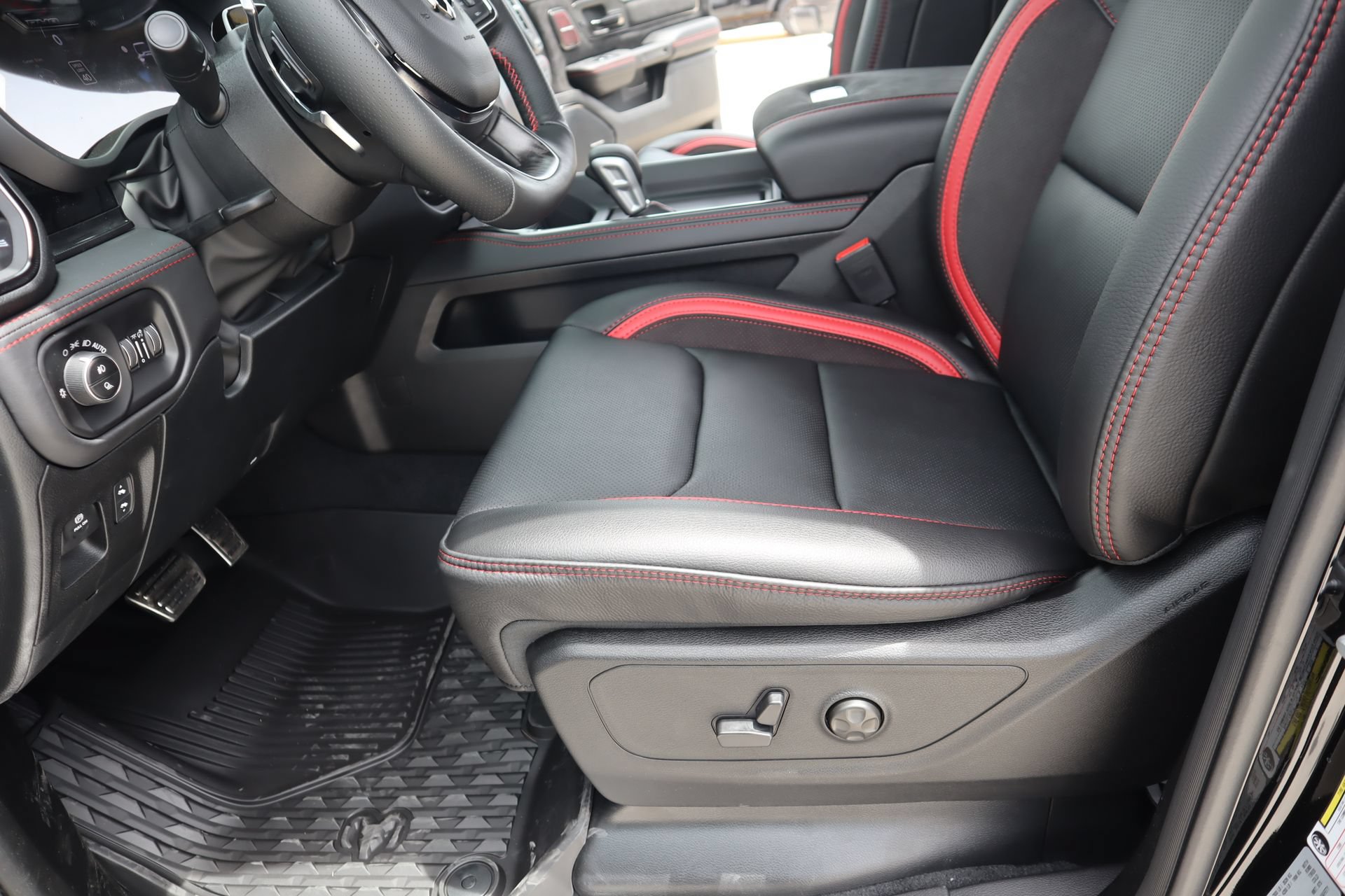 New 2026 RAM 1500 RHO w/ RHO Level 1 Equipment Group AWD/4WD image 13