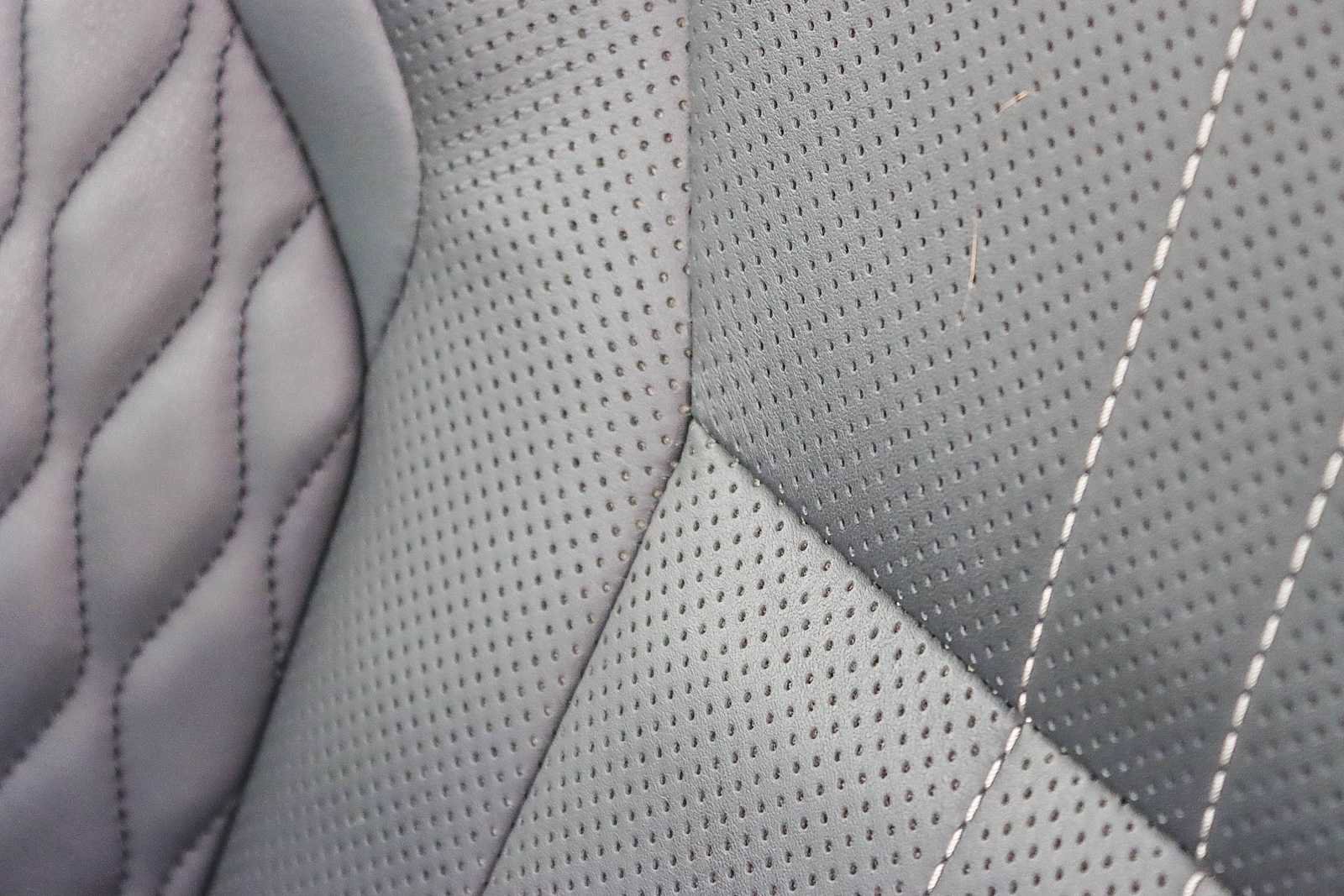 Used 2023 Lexus LX 600 4WD w/ Ultra Luxury Package image 24