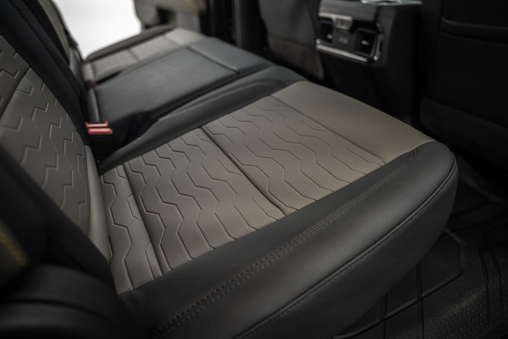 New 2026 Chevrolet Silverado 1500 ZR2 AWD/4WD image 38