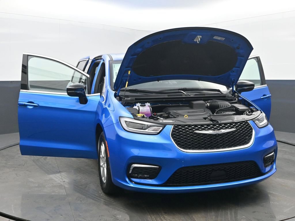 New 2026 Chrysler Pacifica Select image 54