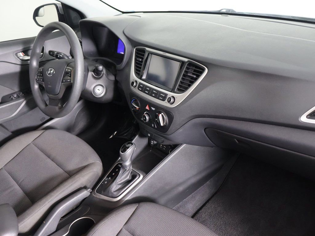 Used 2022 Hyundai Accent SEL image 24
