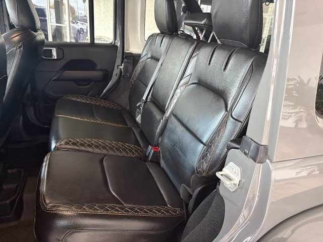 Used 2023 Jeep Wrangler Unlimited Sahara AWD/4WD image 14