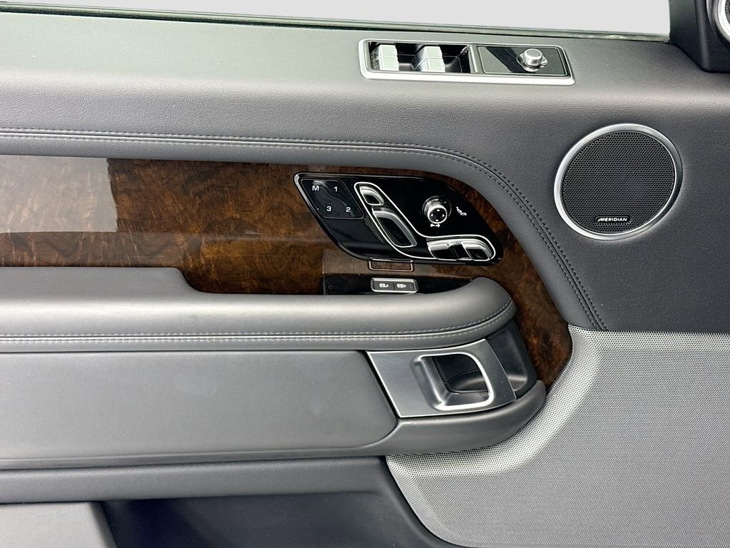 Used 2021 Land Rover Range Rover P525 Westminster Edition LWB image 21