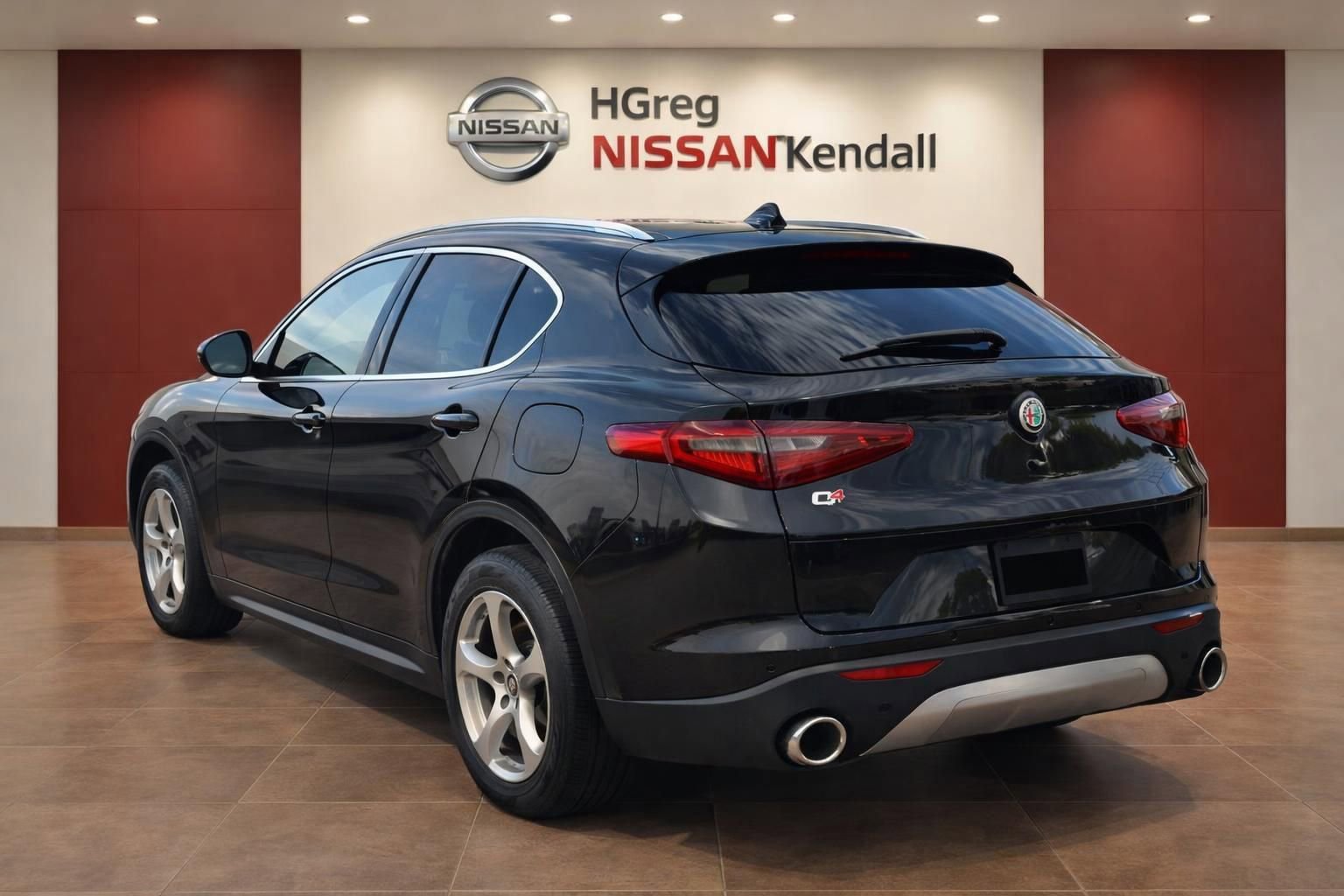 Used 2019 Alfa Romeo Stelvio AWD image 2