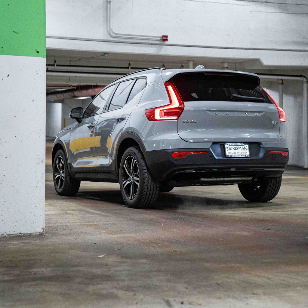 New 2026 Volvo XC40 B5 Core AWD/4WD image 5