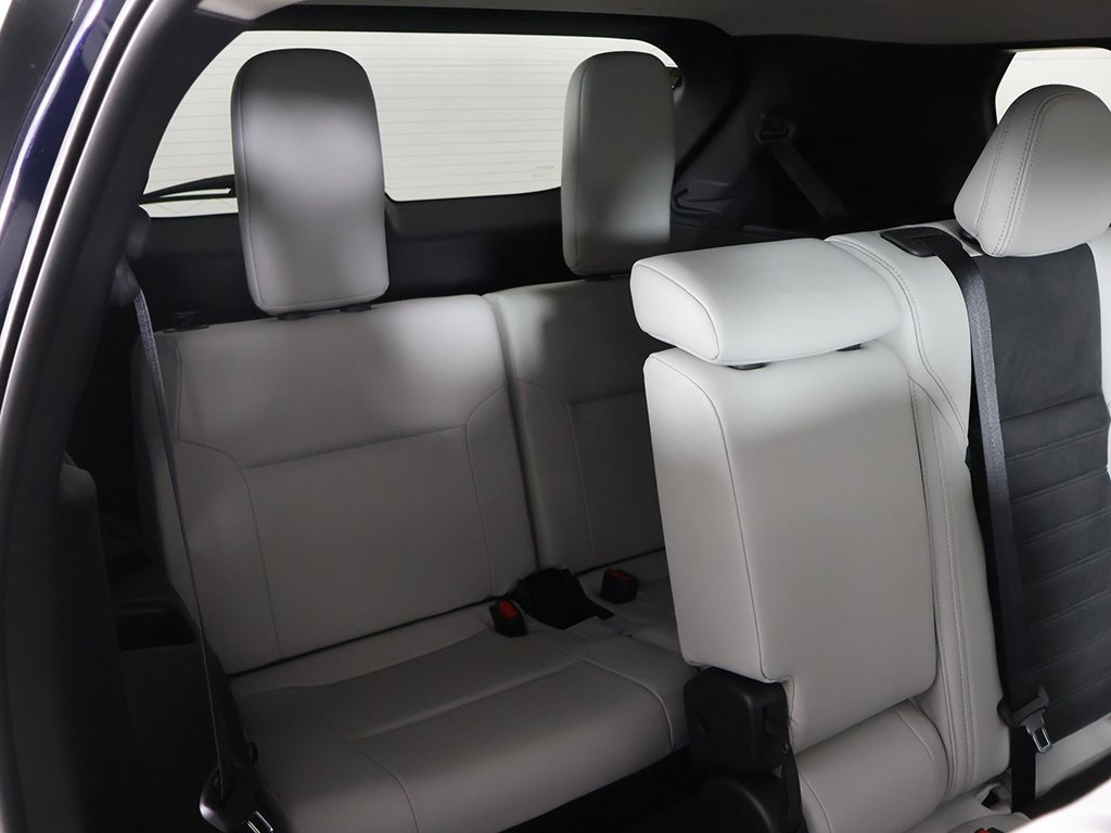 New 2025 Mitsubishi Outlander SE image 39