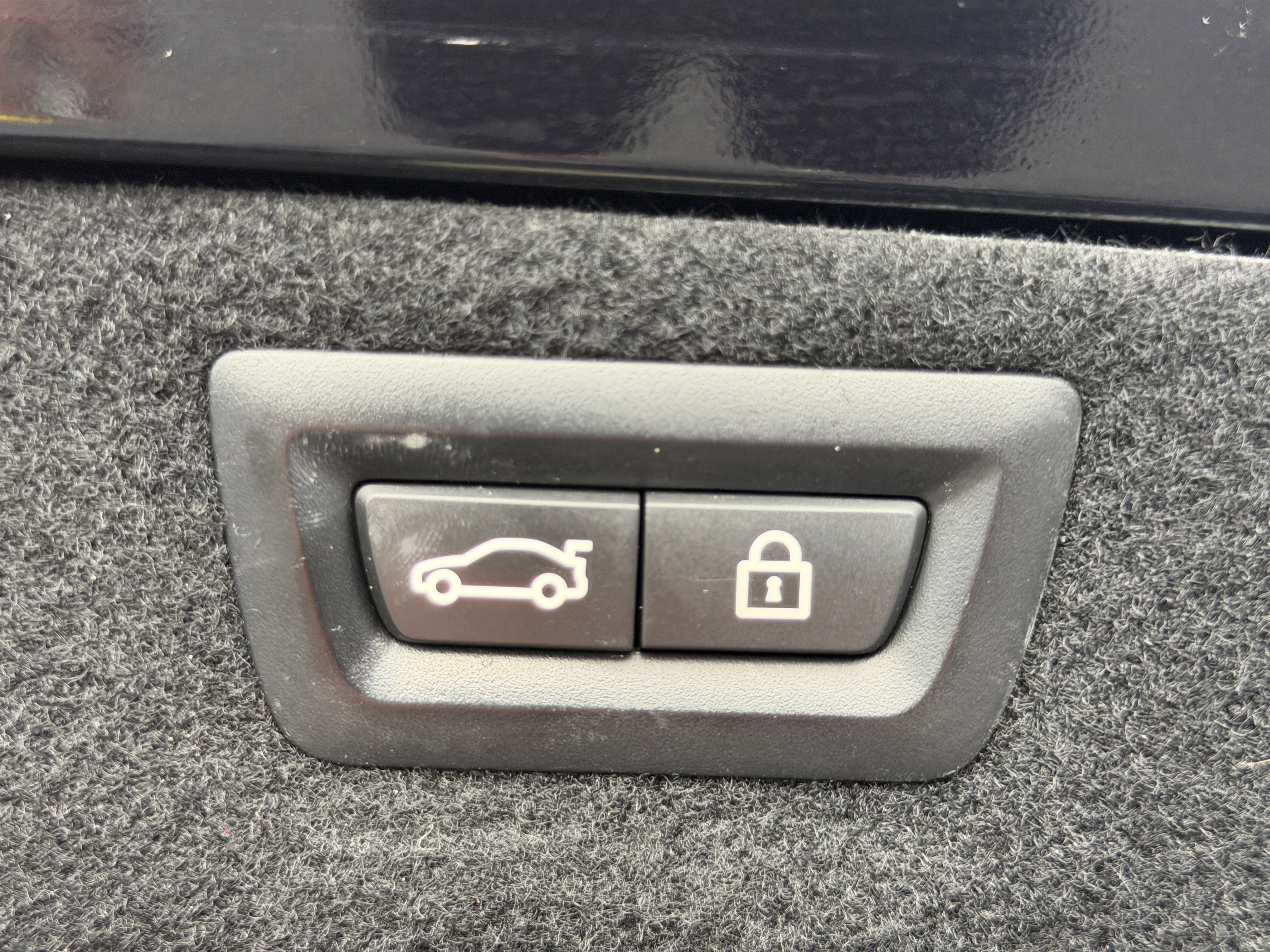 Used 2019 BMW M850i xDrive Convertible image 11