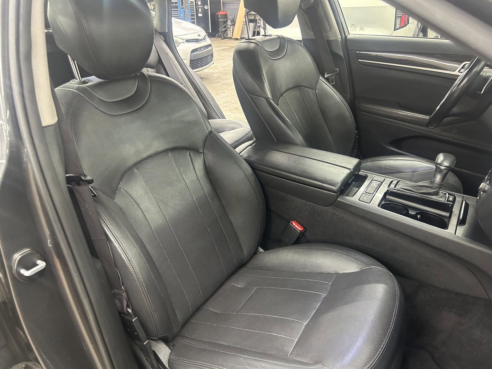 Used 2018 Genesis G80 3.8 image 13