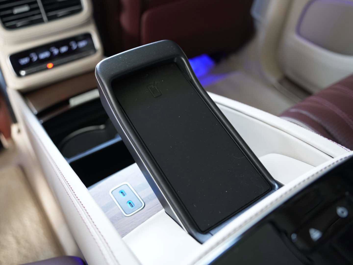 Used 2026 Mercedes-Benz Maybach GLS 600 Maybach GLS 600 4MATIC SUV AWD image 22