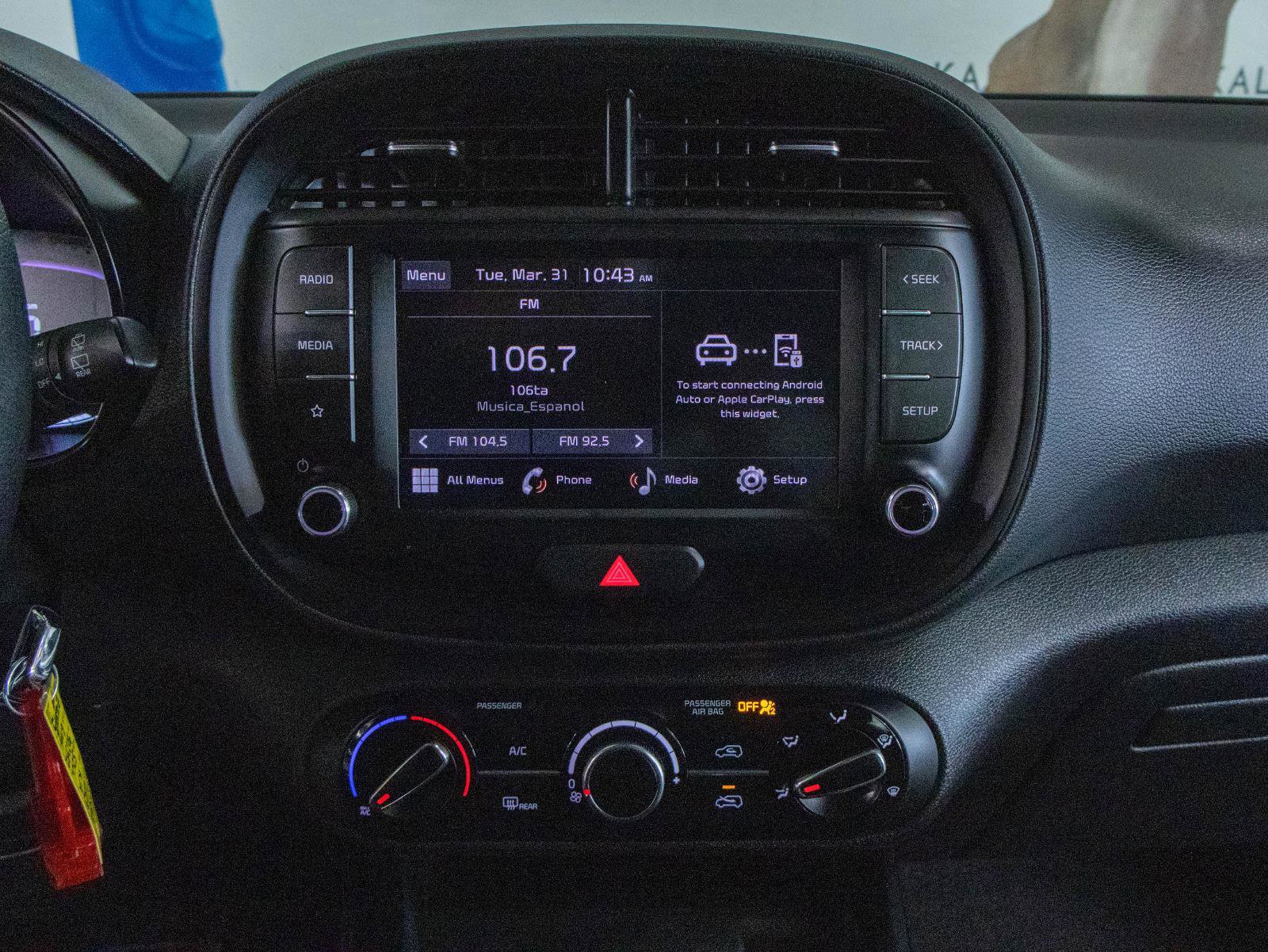 Used 2024 Kia Soul LX FWD image 4