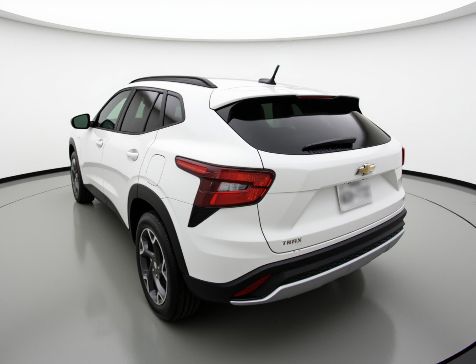 Used 2025 Chevrolet Trax LT image 6