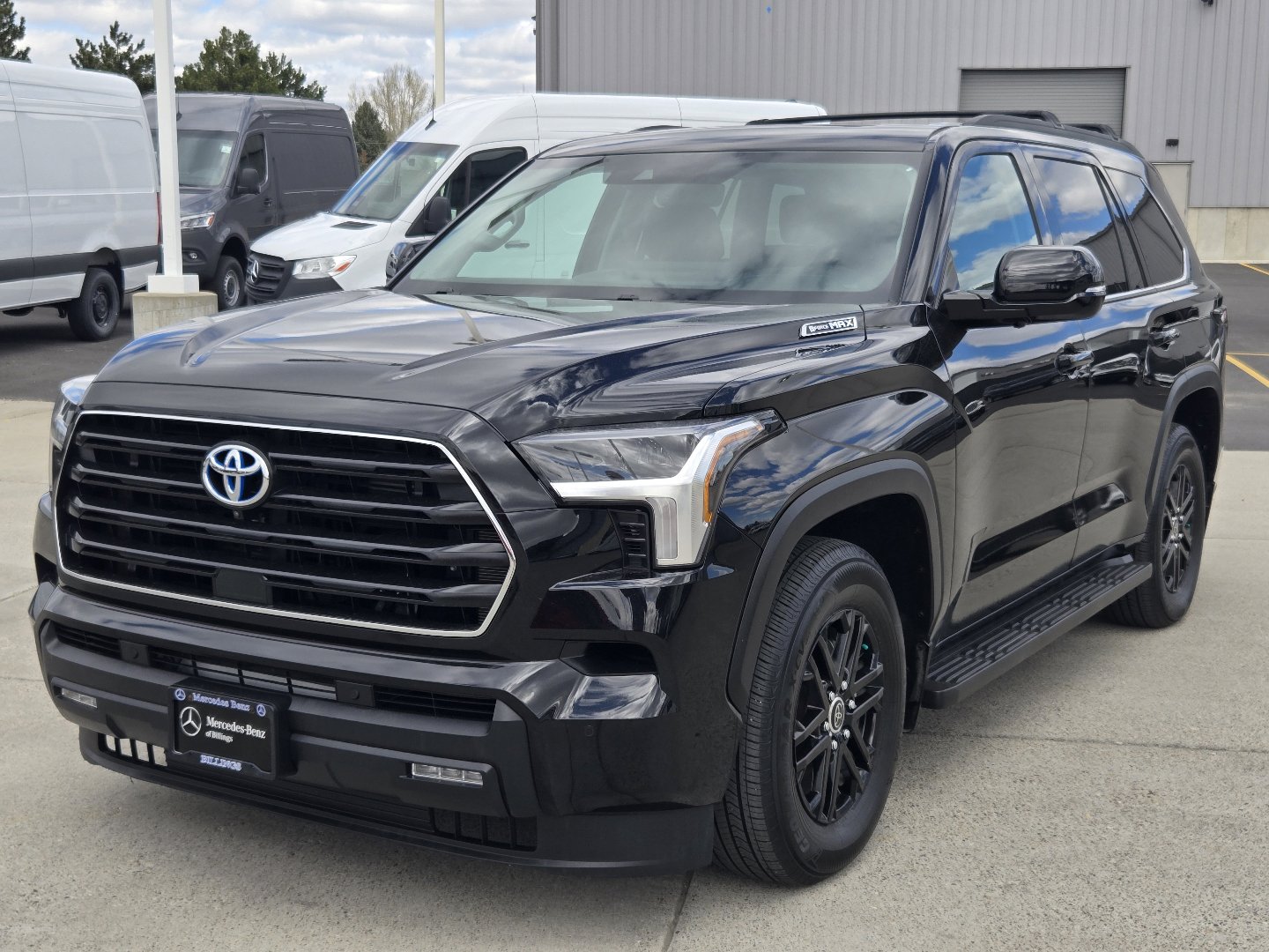 Used 2024 Toyota Sequoia SR5 w/ SR5 Premium Package AWD/4WD image 41