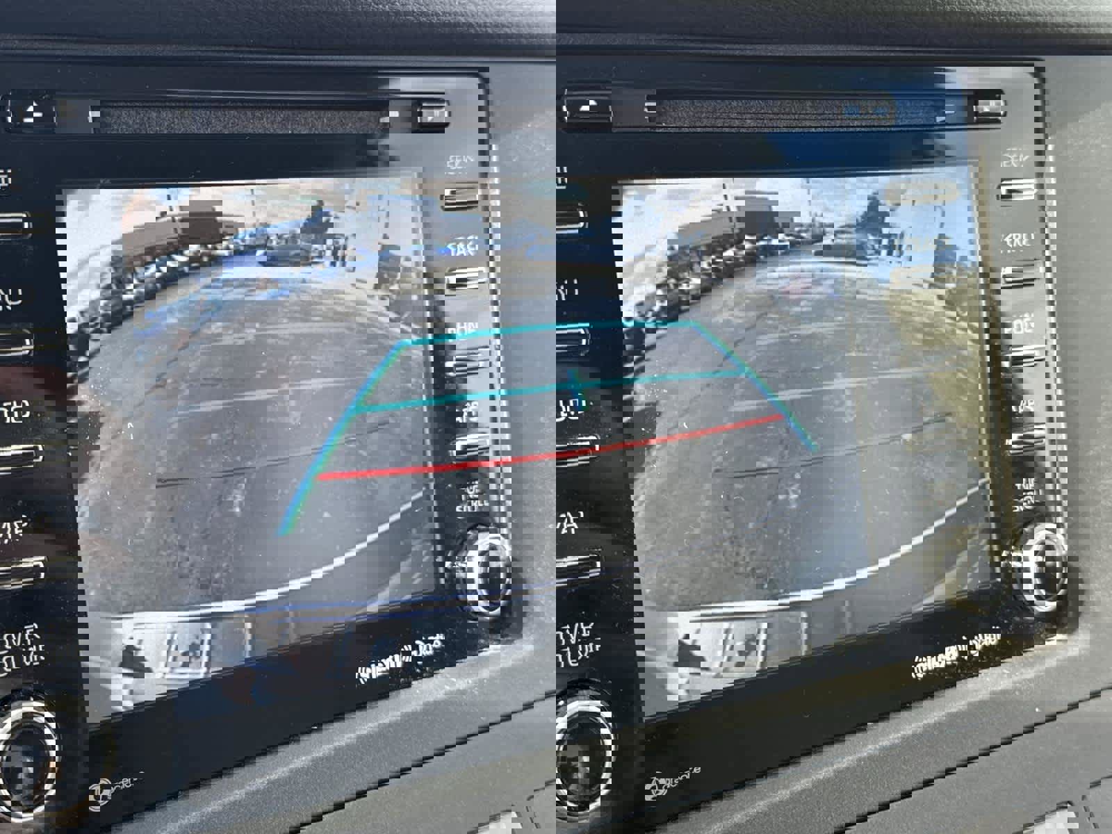 Used 2020 Toyota Sienna XLE image 23