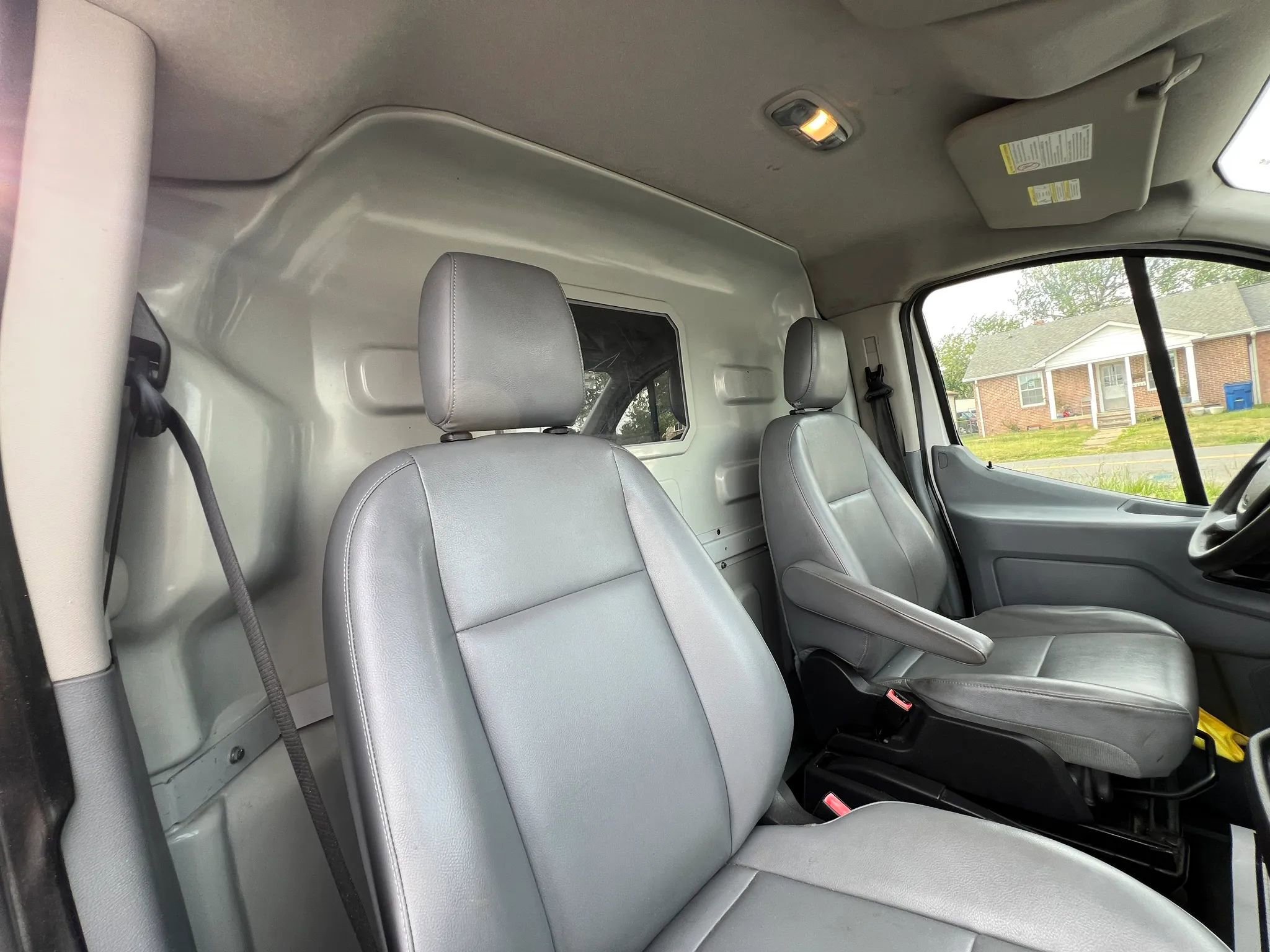 Used 2015 Ford Transit 250 130 Low Roof w/ Exterior Upgrade Package RWD image 62
