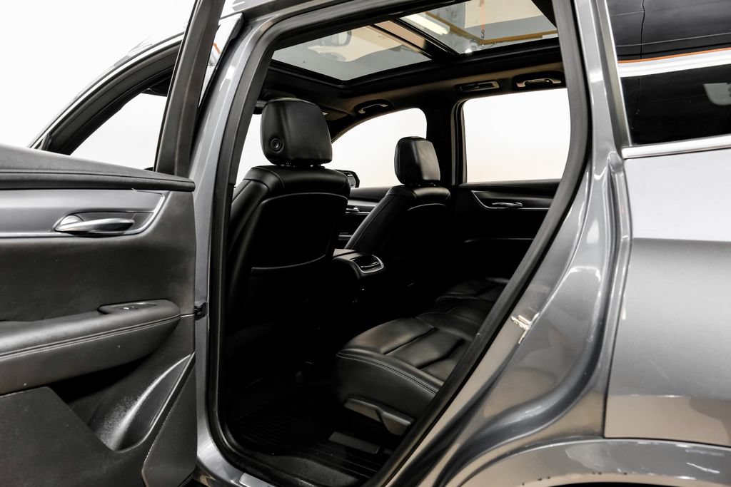 Used 2021 Cadillac XT6 Luxury FWD image 44