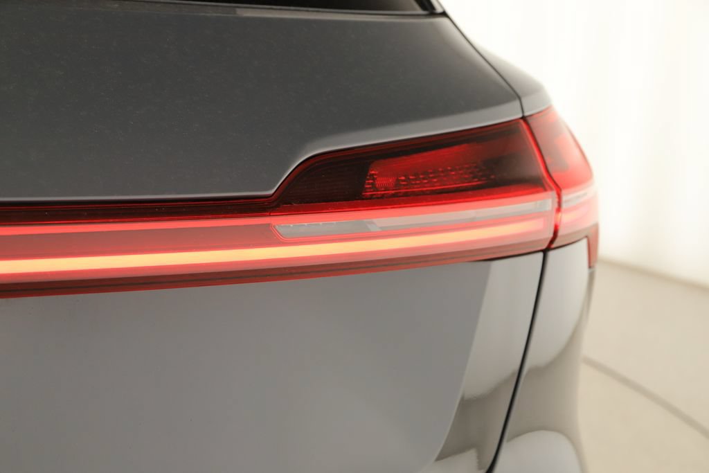 Certified 2024 Audi Q8 e-tron Premium Plus AWD/4WD image 27