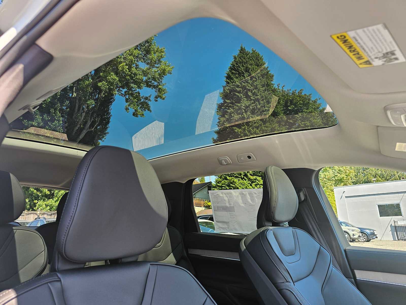 New 2025 Volvo EX90 Plus AWD/4WD image 11
