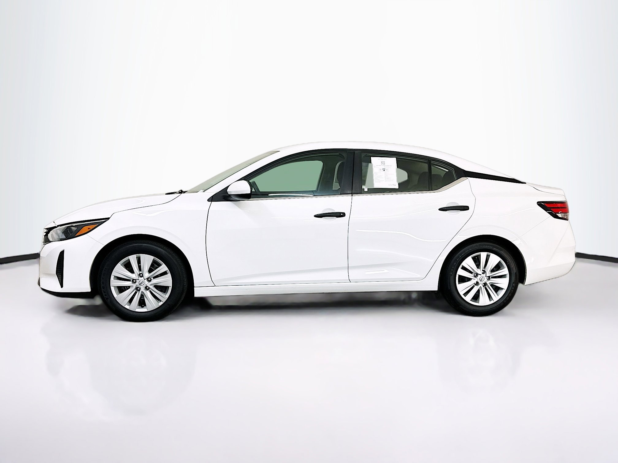 Used 2024 Nissan Sentra S FWD image 4