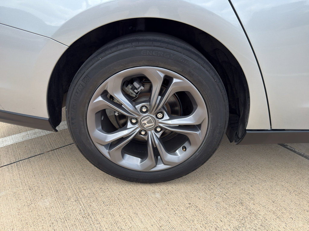 Used 2024 Honda Accord EX image 27