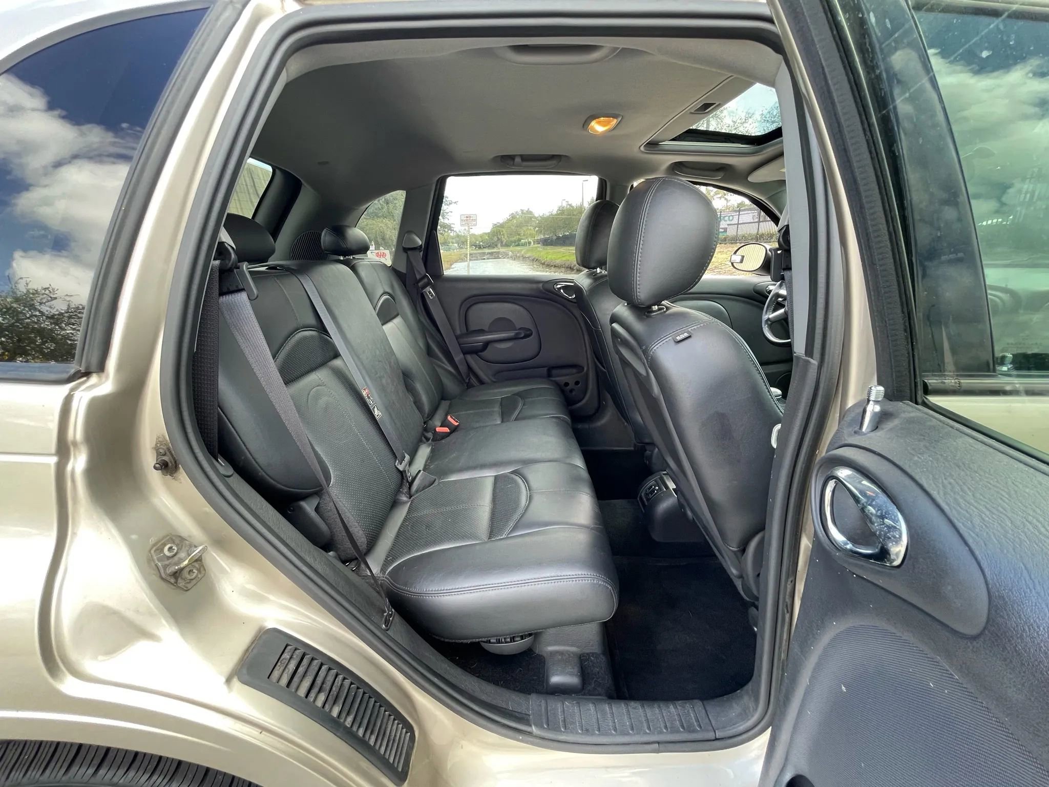 Used 2004 Chrysler PT Cruiser GT image 21