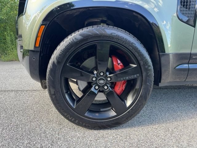 Certified 2025 Land Rover Defender 110 X AWD/4WD image 2