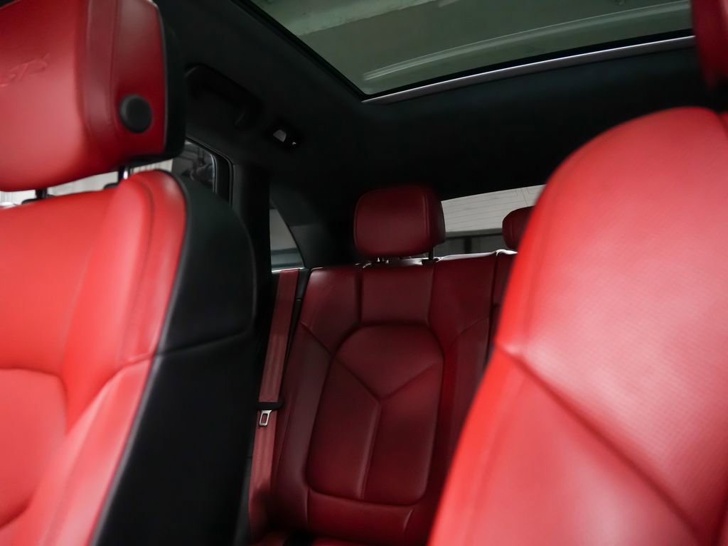 Used 2024 Porsche Macan GTS AWD/4WD image 35