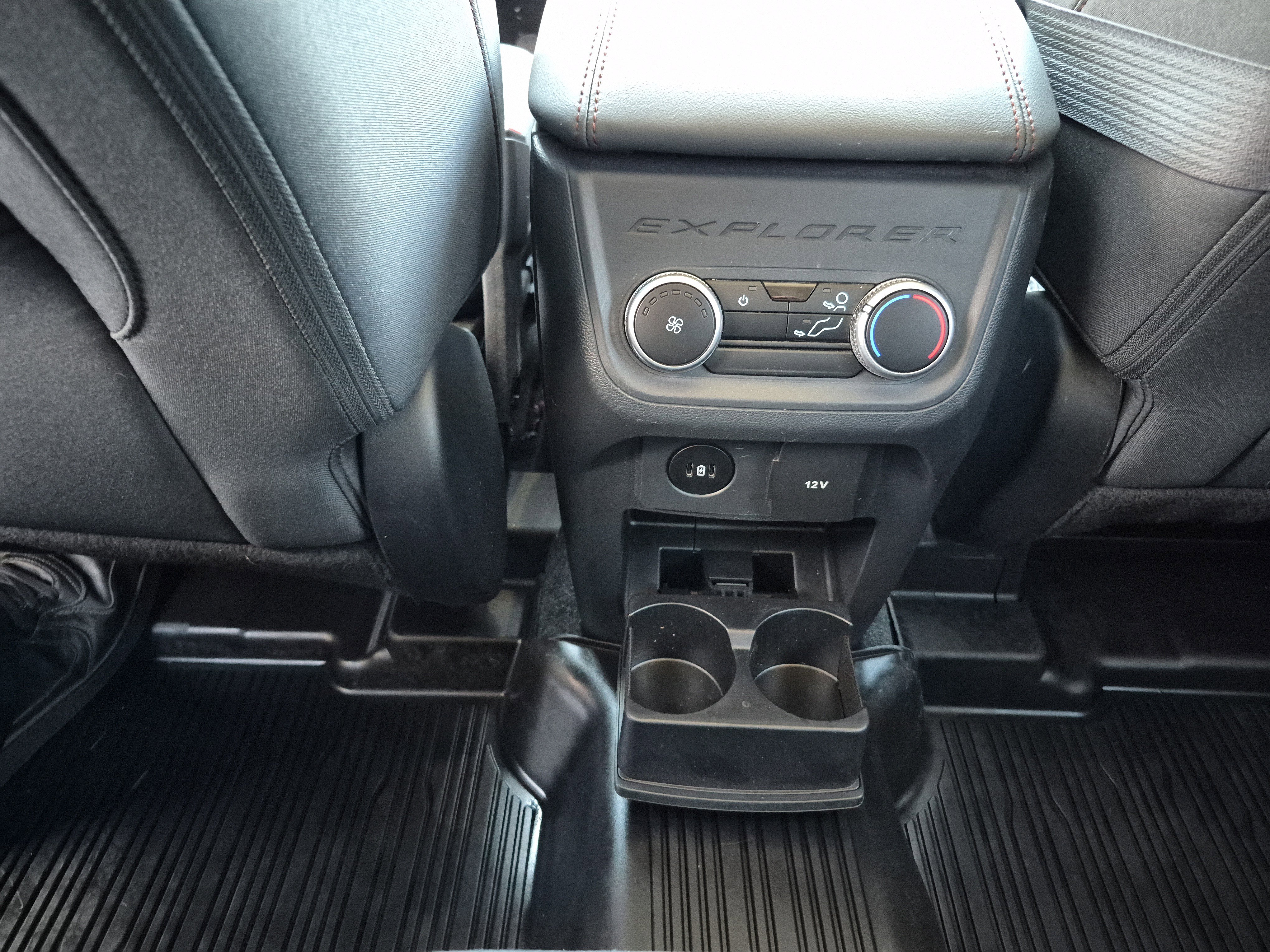 Certified 2025 Ford Explorer Active image 19