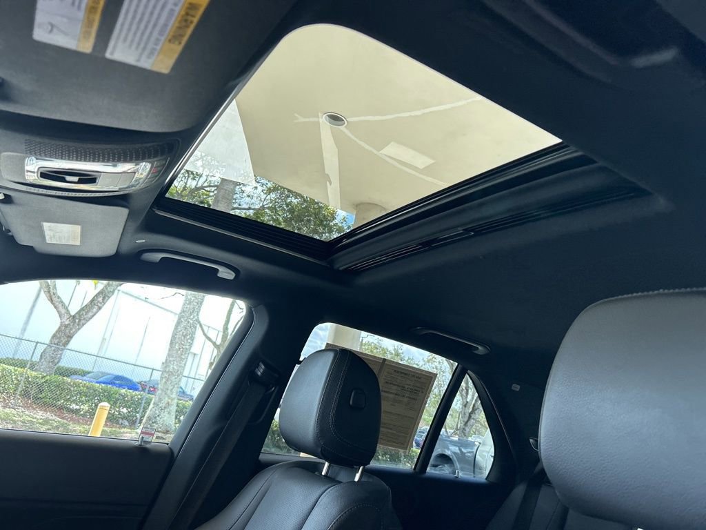 Used 2024 Mercedes-Benz GLE 450e 4MATIC image 18