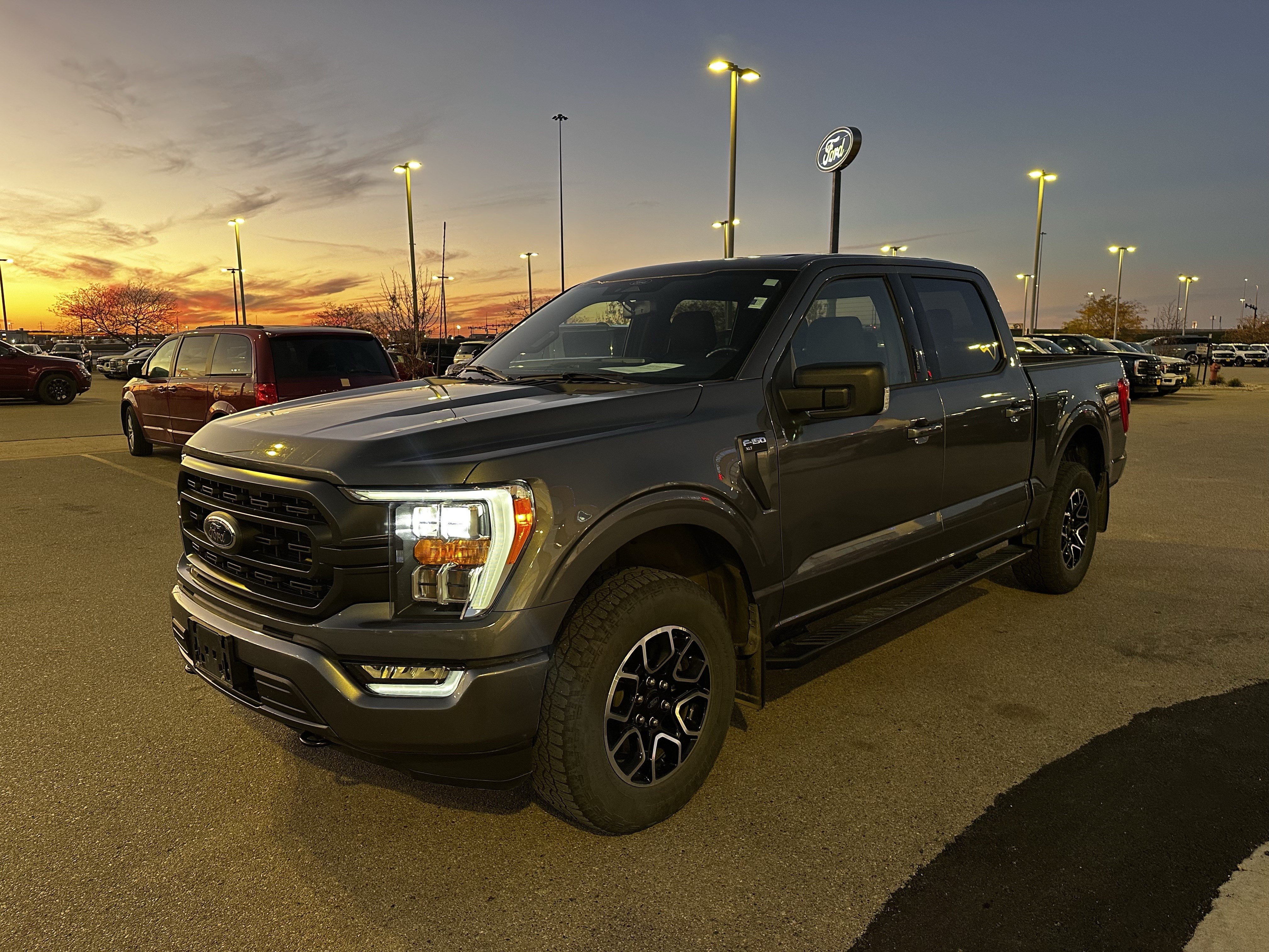 Used 2022 Ford F150 XLT w/ Equipment Group 302A High AWD/4WD image 3
