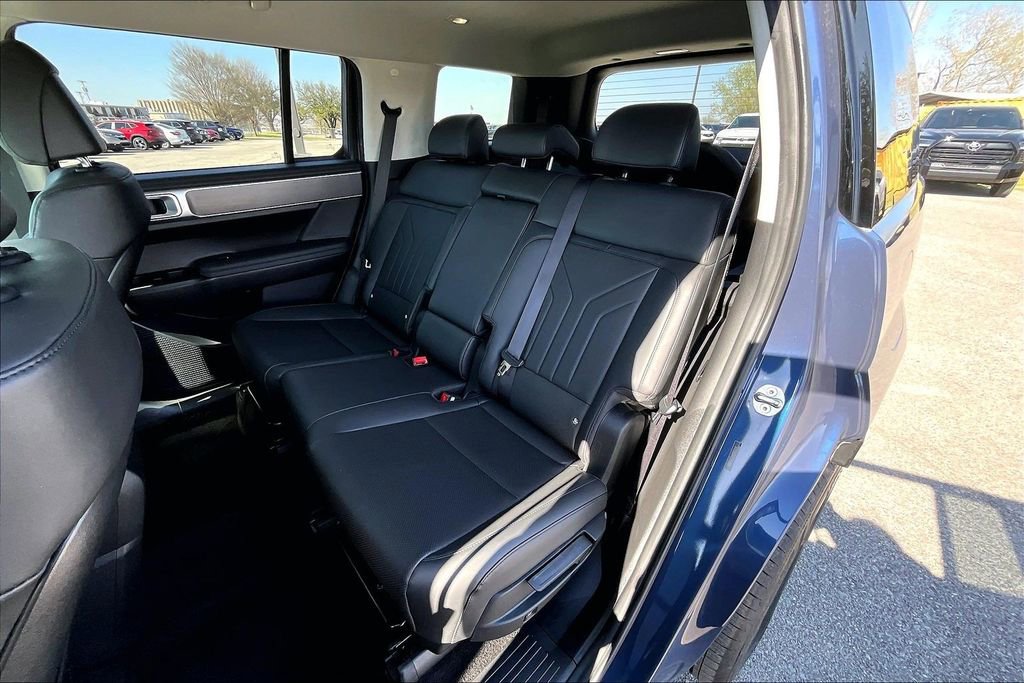 Used 2025 Hyundai Santa Fe SEL image 35