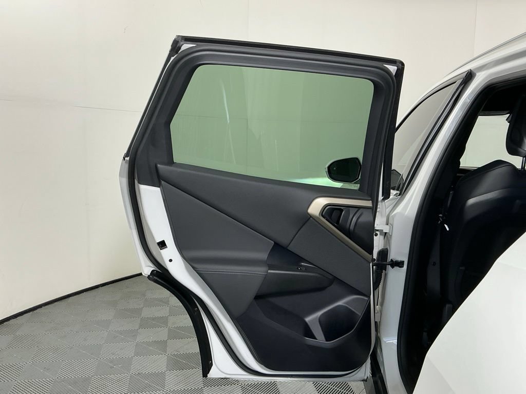 Certified 2025 BMW X3 xDrive30i w/ Convenience Package AWD/4WD image 23