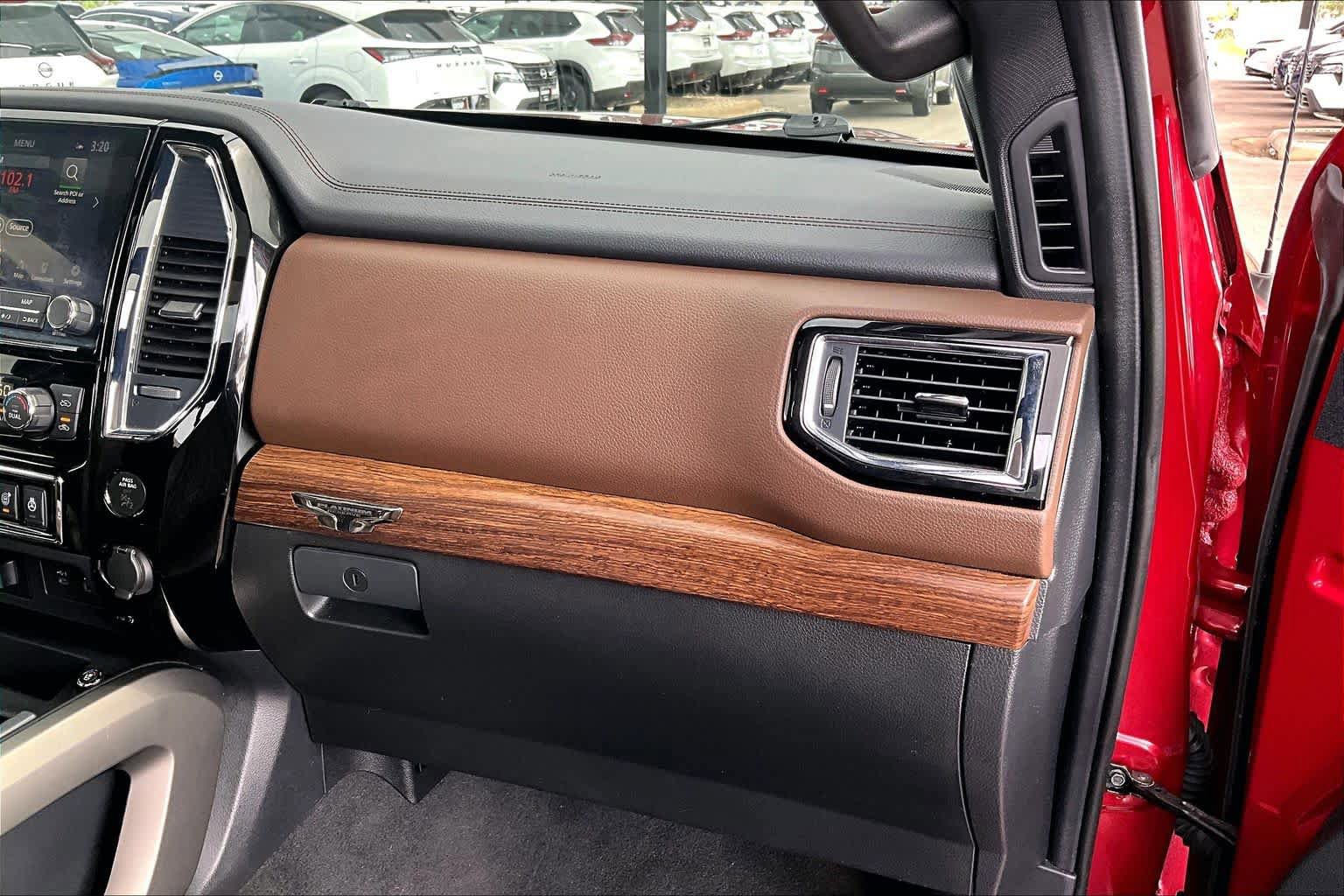 Used 2021 Nissan Titan Platinum Reserve w/ Moonroof Package AWD/4WD image 19