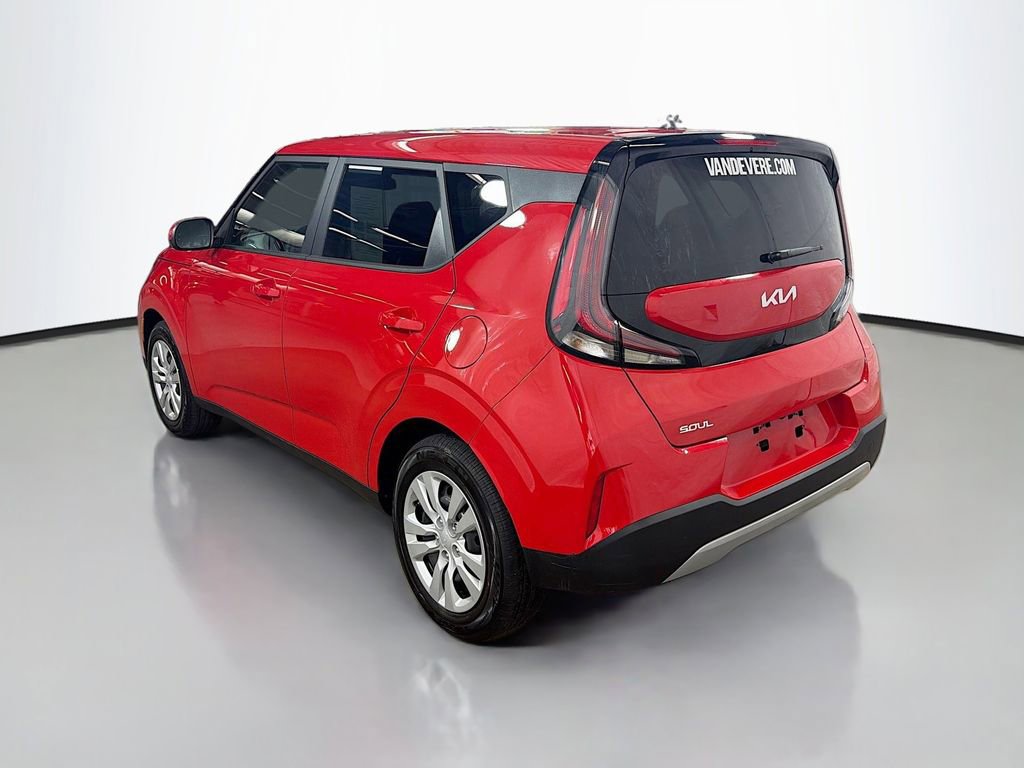 Used 2023 Kia Soul FWD image 7