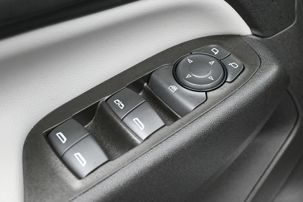 Used 2024 Chevrolet Equinox LS w/ Sport Edition FWD image 13