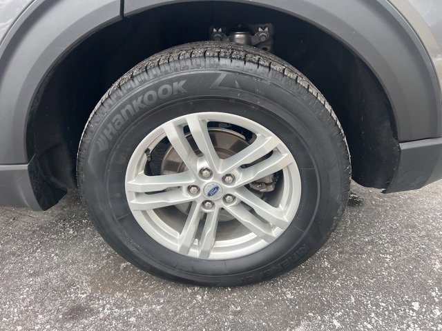 Used 2023 Ford Explorer XLT w/ Equipment Group 202A image 9