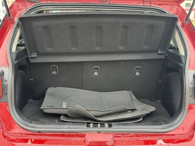 Used 2024 Hyundai Venue Limited FWD image 31