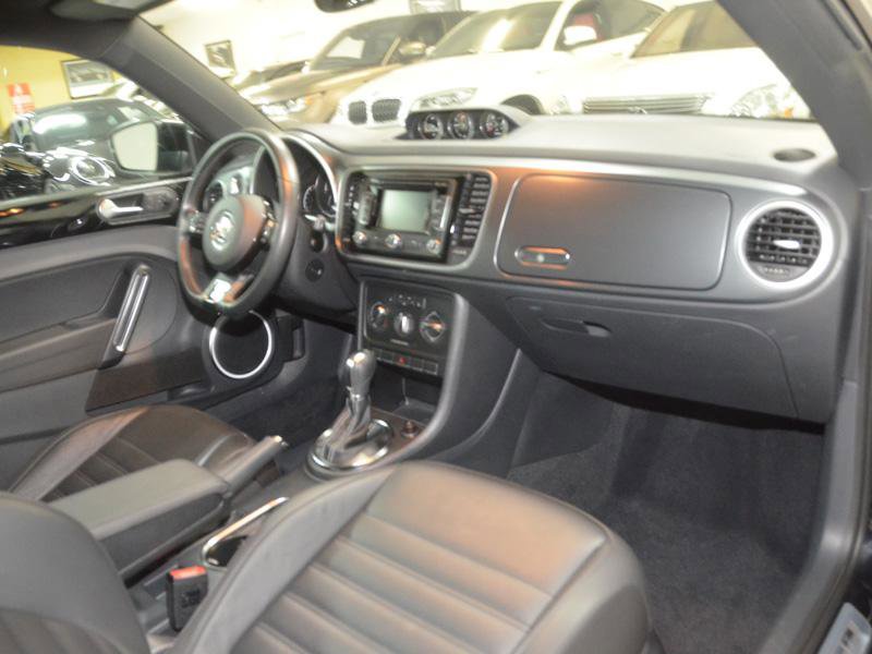Used 2014 Volkswagen Beetle R-Line FWD image 24