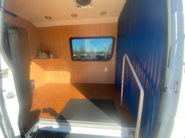 Used 2016 Freightliner Sprinter 3500 image 14