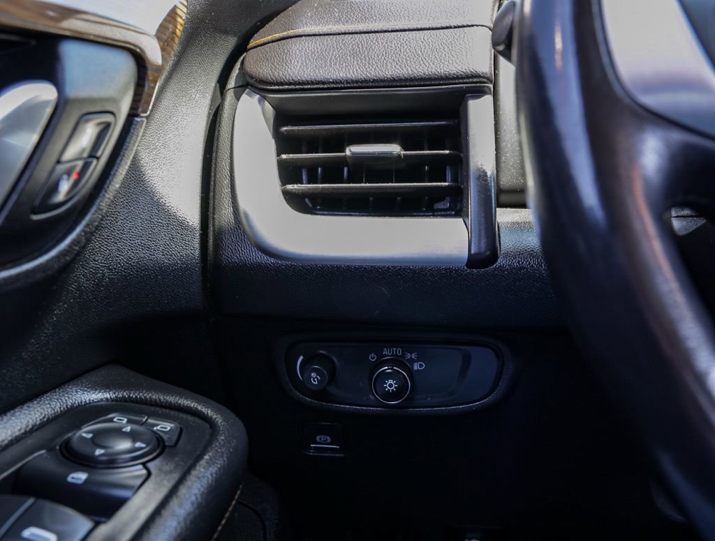 Used 2021 GMC Terrain SLE image 31