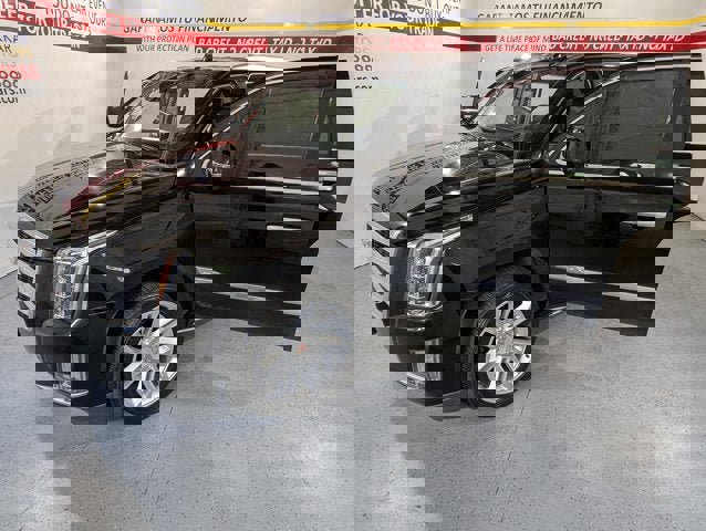 Used 2016 Cadillac Escalade Luxury image 11