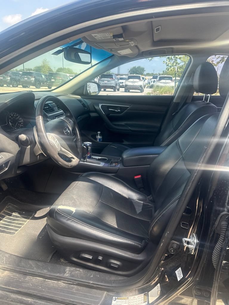 Used 2017 Nissan Altima 3.5 SL FWD image 6