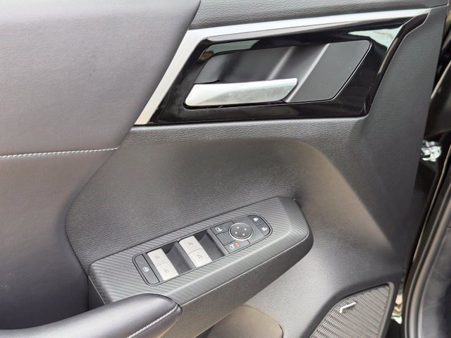 New 2026 Mitsubishi Outlander LE FWD image 21