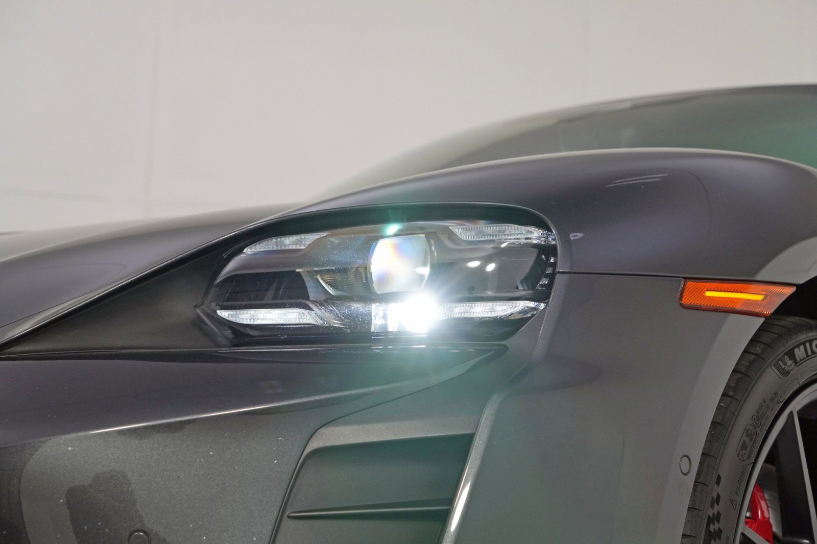 Used 2023 Porsche Taycan GTS image 60