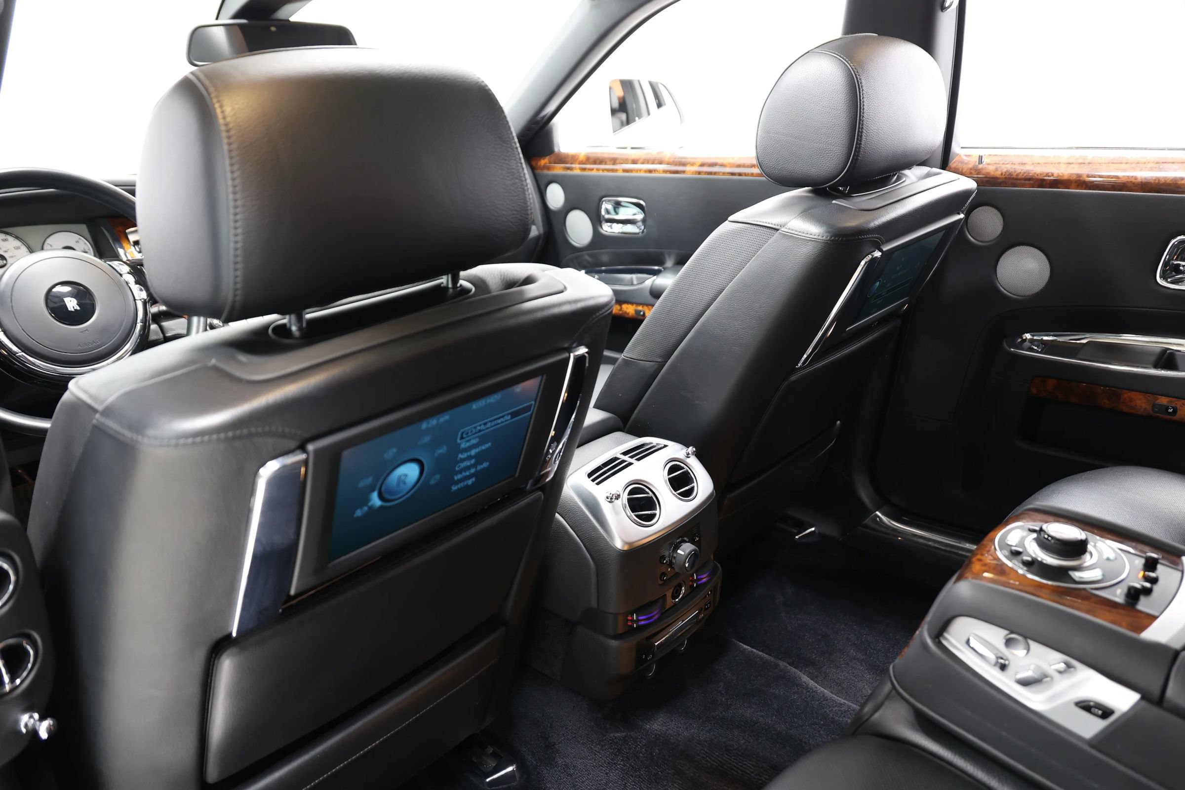 Used 2013 Rolls-Royce Ghost RWD image 69