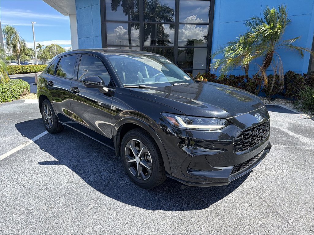 Certified 2023 Honda HR-V EX-L image 2